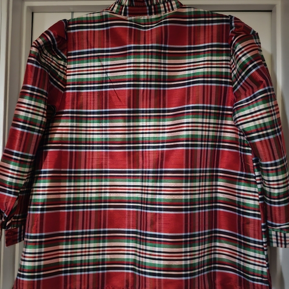 Crown & Ivy Red Plaid Puff Sleeves Split Neck Top Size Medium - Picture 7 of 13